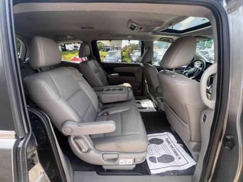 2011 Honda Odyssey EX-L w/DVD