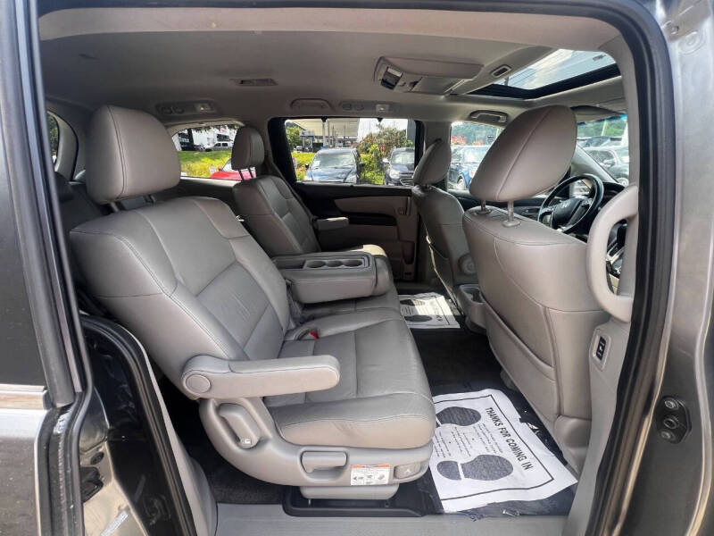 2011 Honda Odyssey EX-L w/DVD