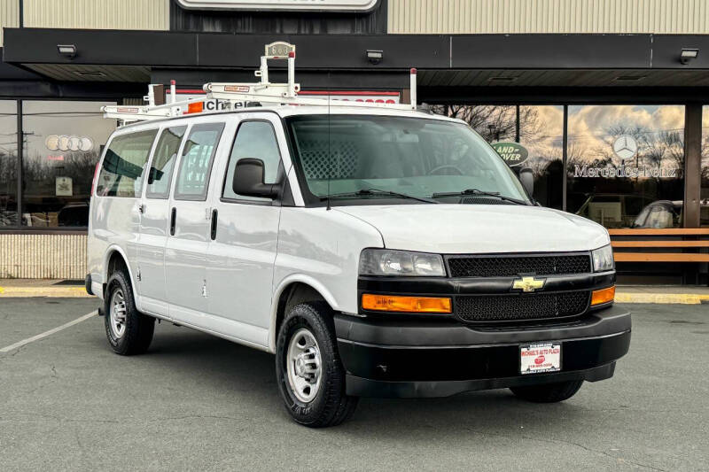 2018 Chevrolet Express Cargo Work Van's photo