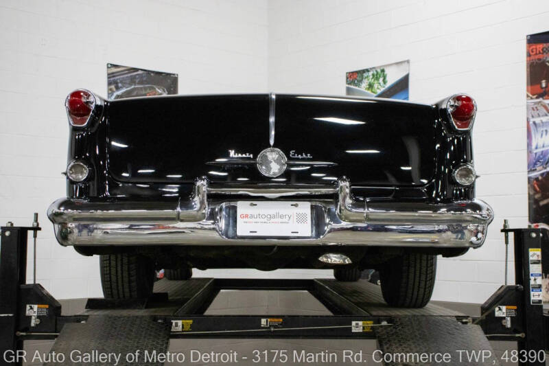 1955 Oldsmobile 98 Starfire