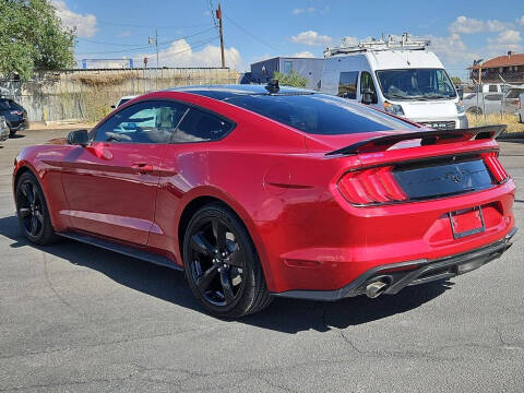 2022 Ford Mustang EcoBoost
