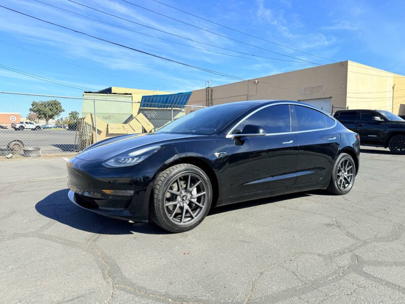 2018 Tesla Model 3 Long Range photo 2