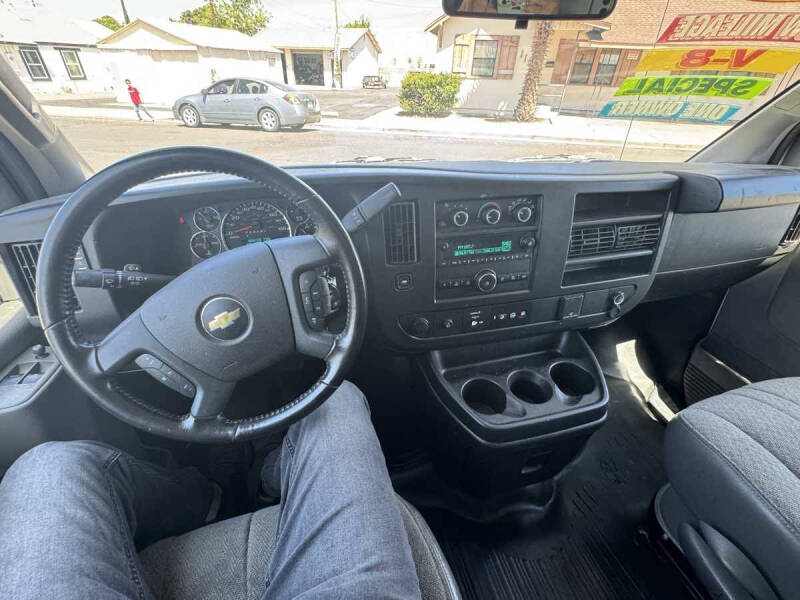 2022 Chevrolet Express 3500