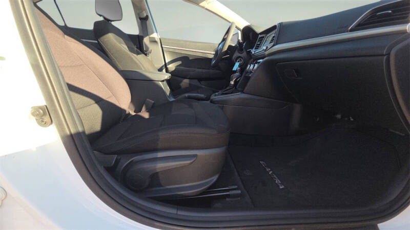 2019 Hyundai Elantra