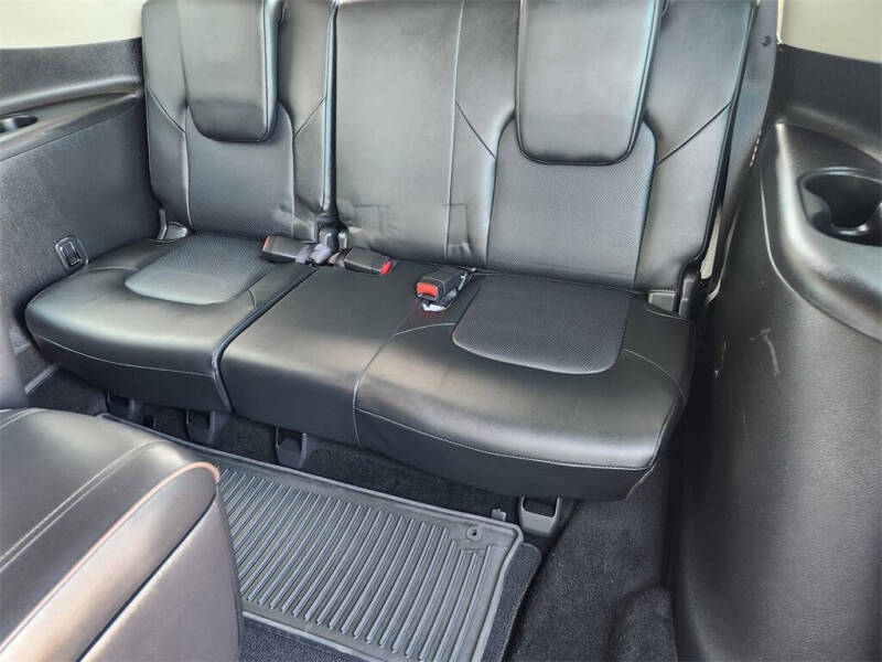 2022 Nissan Armada Platinum