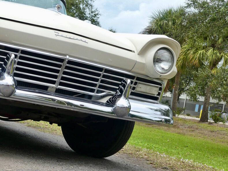 1957 Ford Fairlane