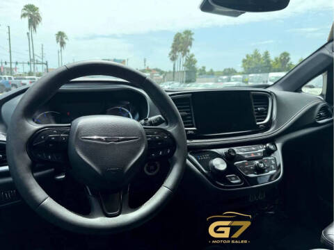 2024 Chrysler Pacifica Plug-In Hybrid