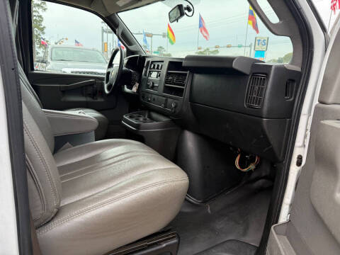 2017 Chevrolet Express 2500