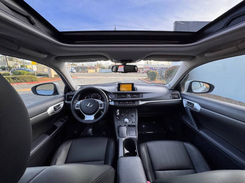 2011 Lexus CT 200h