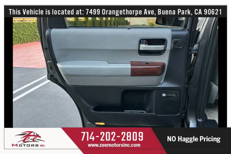 2011 Toyota Sequoia Platinum