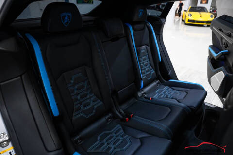 2025 Lamborghini Urus SE