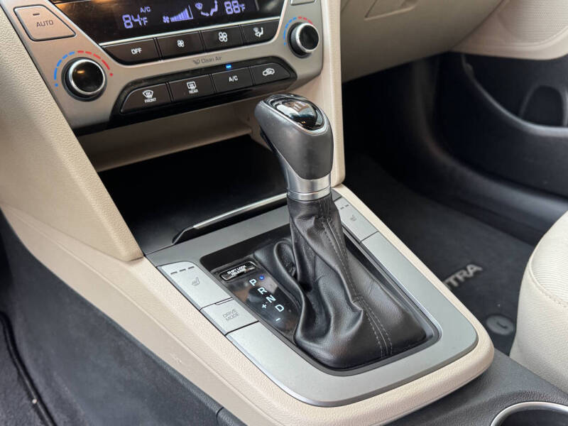 2017 Hyundai Elantra Value Edition