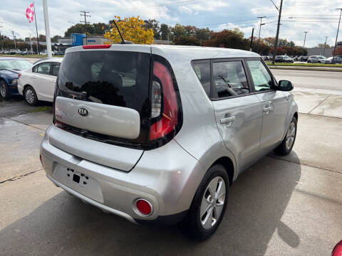 2017 Kia Soul +