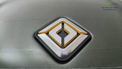 2024 Rivian R1S Adventure