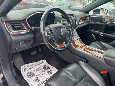 2018 Lincoln Continental Select