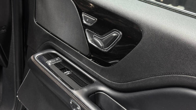 2021 Lincoln Aviator Livery