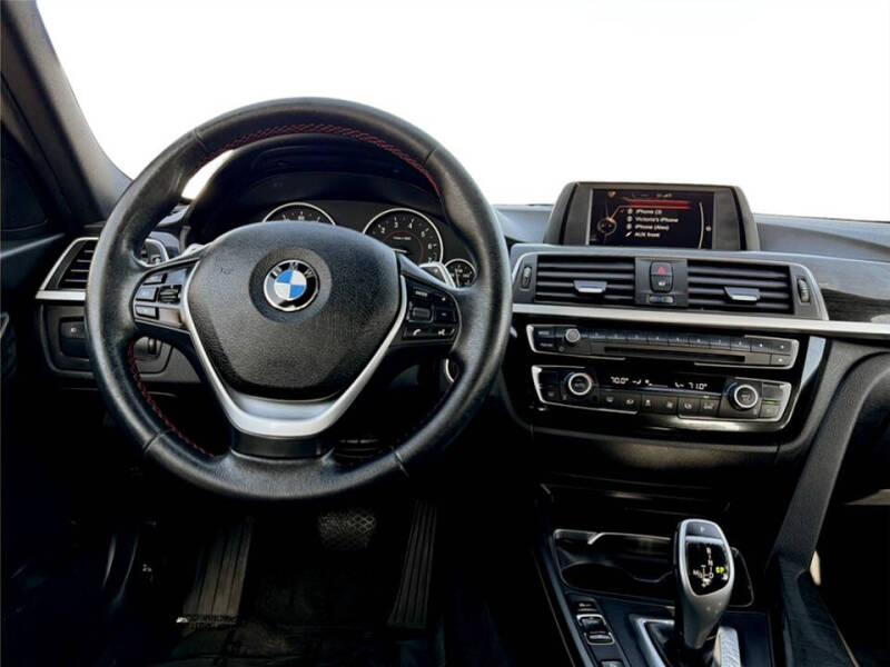 2017 BMW 3 Series 330i