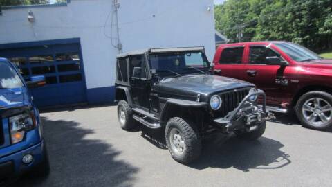 2001 Jeep Wrangler for sale at Auto Outlet of Morgantown in Morgantown WV