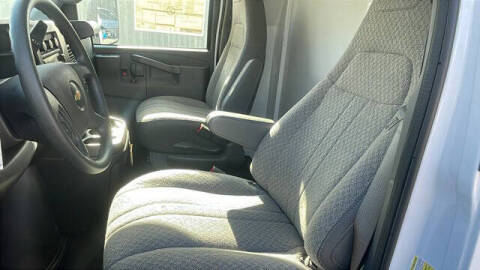 2025 Chevrolet Express 3500