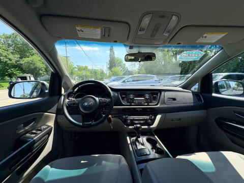 2015 Kia Sedona L