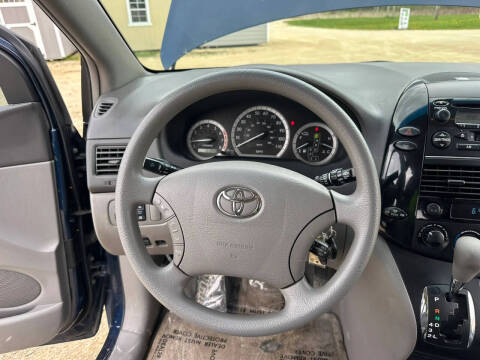 2004 Toyota Sienna
