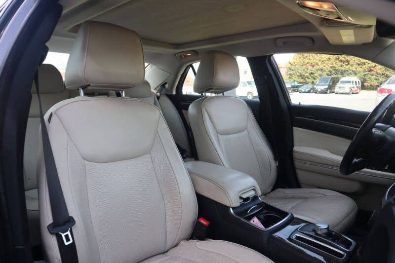 2015 Chrysler 300 C