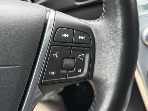 2017 Volvo XC60 T6 Dynamic