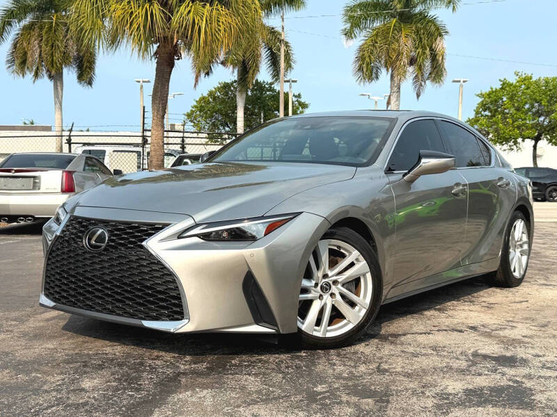 2023 Lexus IS 300