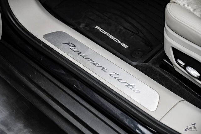 2018 Porsche Panamera Turbo Sport Turismo