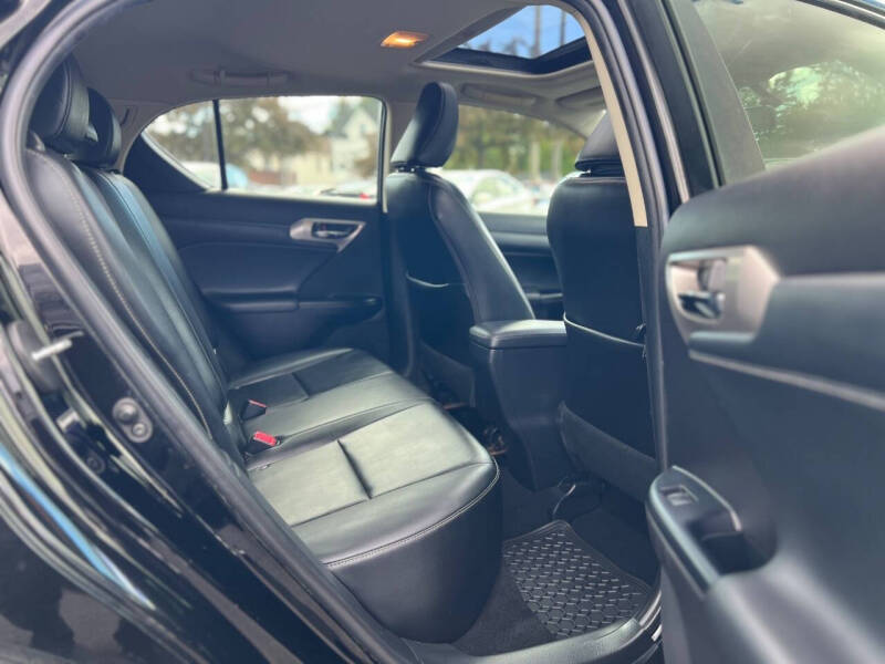 2014 Lexus CT 200h