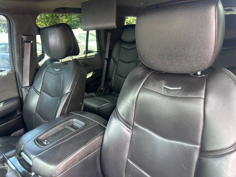 2016 Cadillac Escalade Platinum