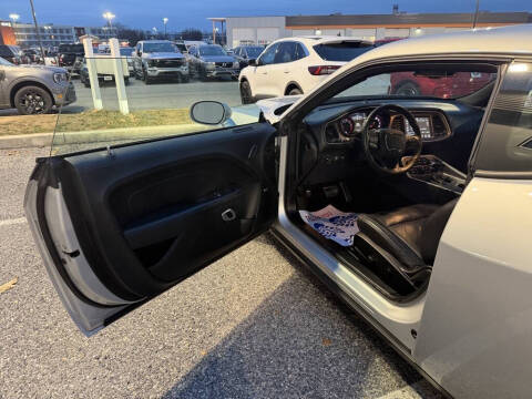 2021 Dodge Challenger SXT