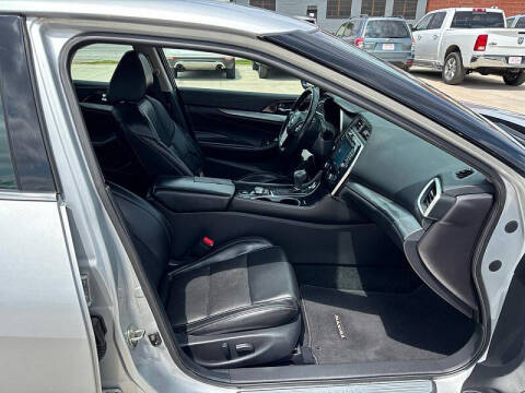 2017 Nissan Maxima