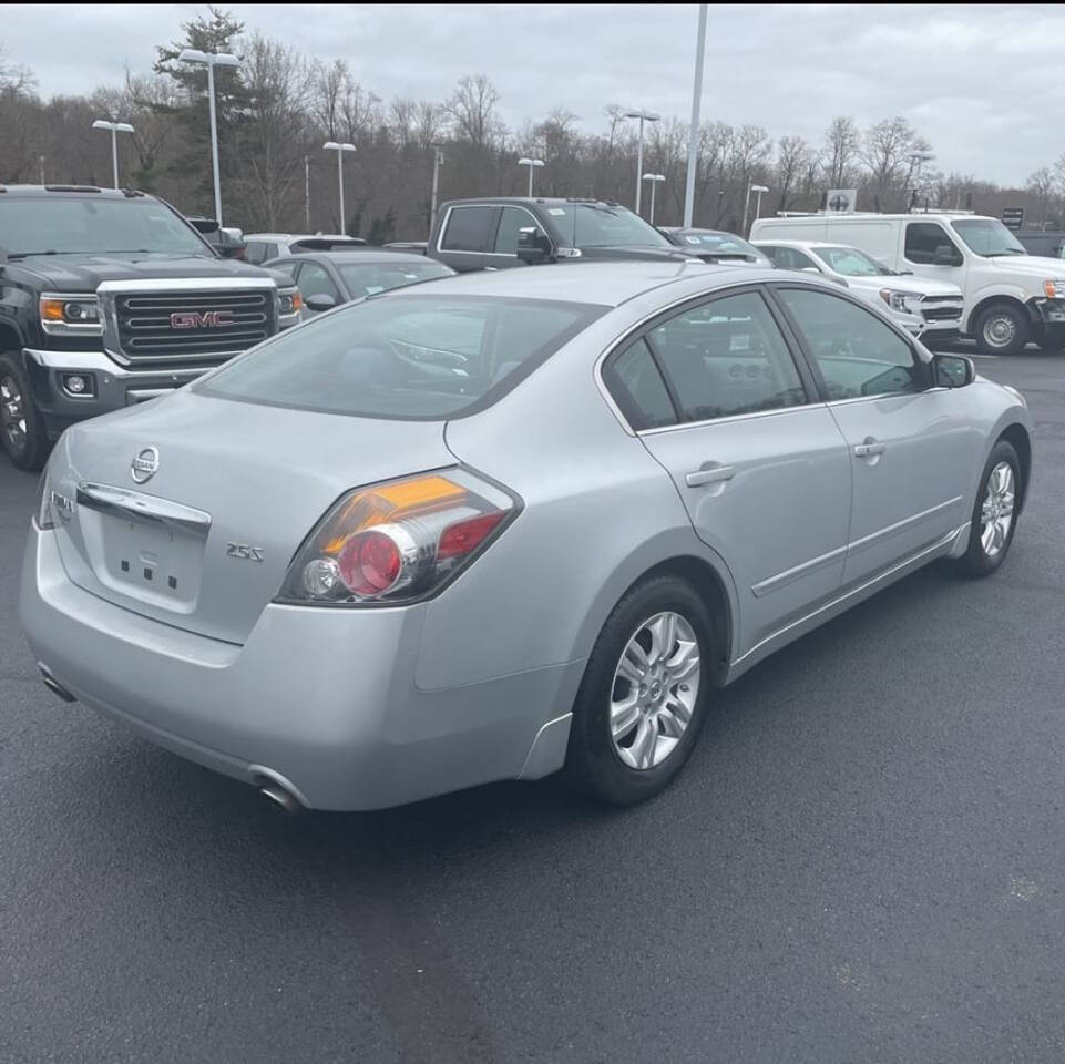 2011 Nissan Altima for sale at H and A Auto LLC in Waterbury, CT