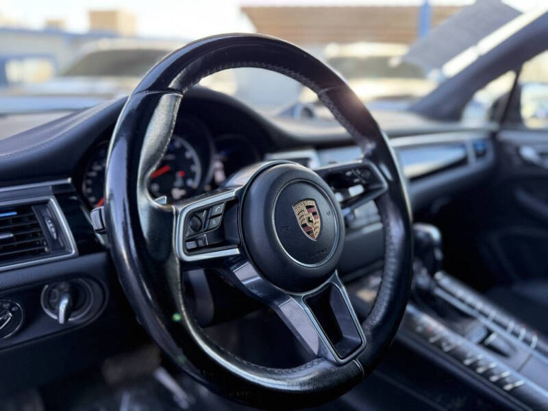 2018 Porsche Macan