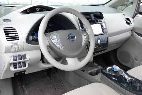 2011 Nissan LEAF SV