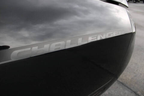 2015 Dodge Challenger SXT Plus