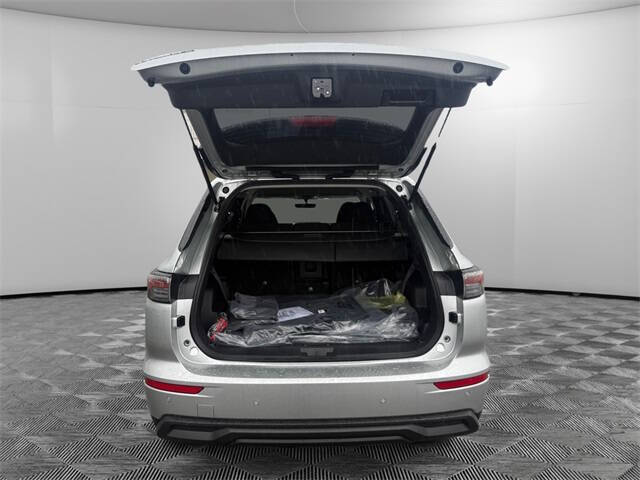 2026 Mitsubishi Outlander ES