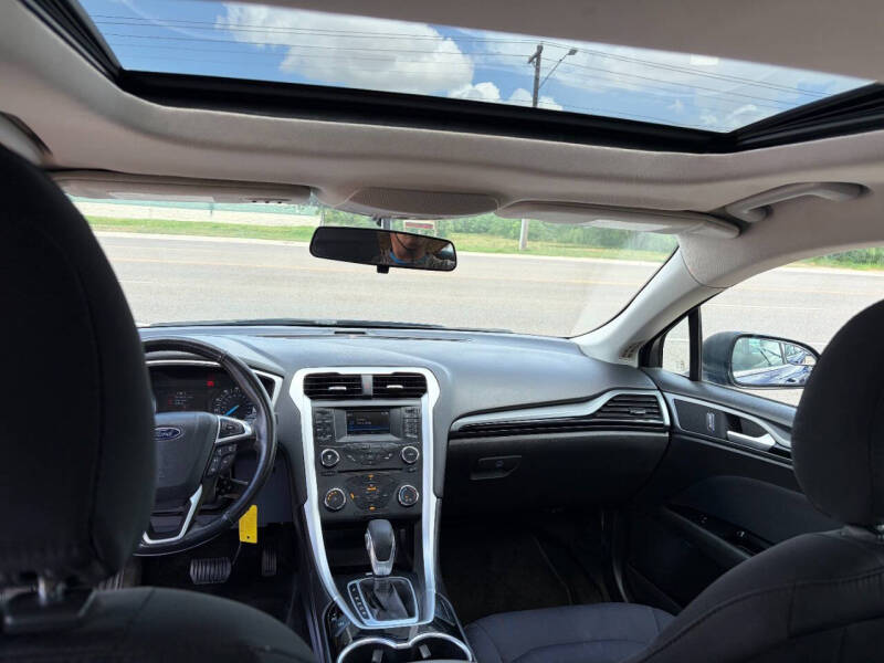 2015 Ford Fusion SE
