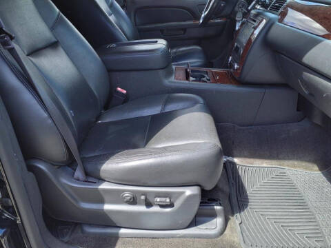 2014 Chevrolet Suburban LTZ