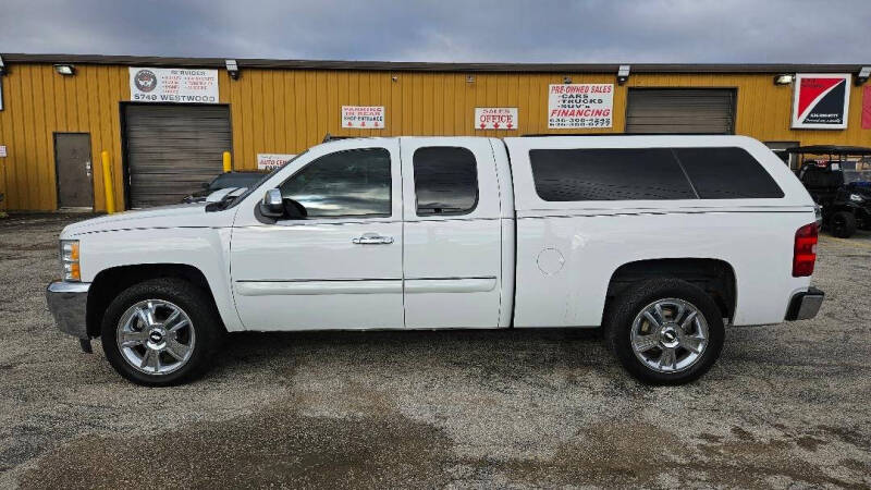 2012 Chevrolet Silverado 1500 LT photo 2