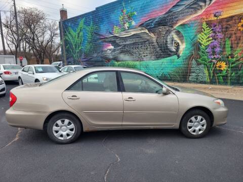 2004 Toyota Camry for sale at RIVERSIDE AUTO SALES in Sioux City IA