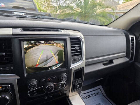 2015 RAM 1500 SLT