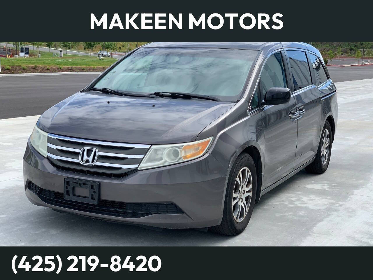 Gray 2011 Honda Odyssey Minivan Front-Wheel Drive 5-Speed Automatic