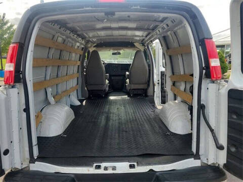 2022 GMC Savana 2500