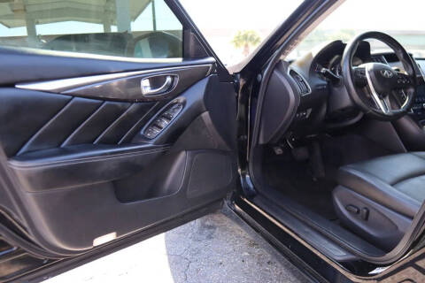 2018 Infiniti Q50 2.0T Luxe