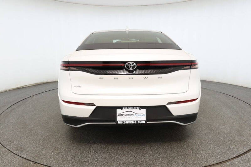 2023 Toyota Crown XLE