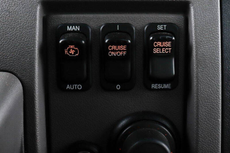 2020 Peterbilt 348