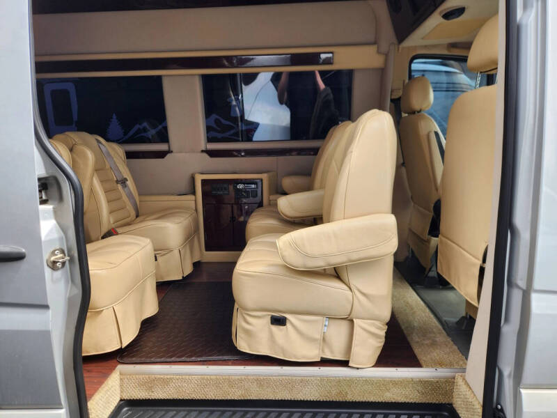 2008 Freightliner Sprinter 2500