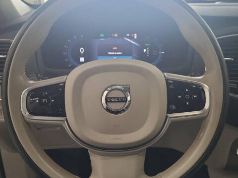 2023 Volvo XC90 Recharge T8 Plus Dark Theme